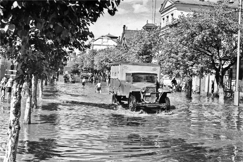 Наводнение на улице Симановского